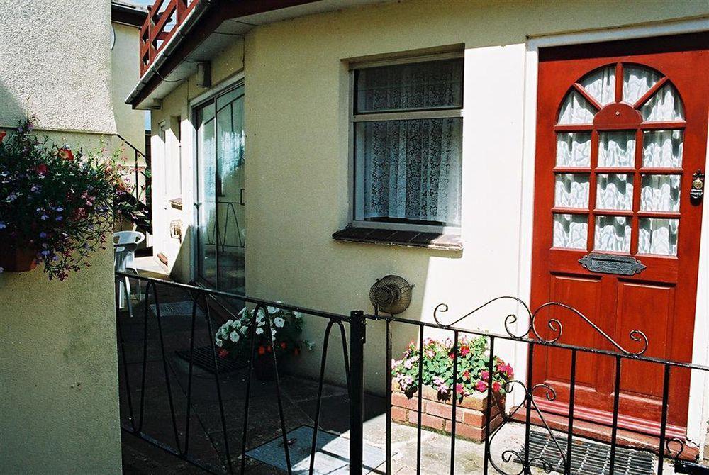 Crossways & Sea View Holiday Apartments Torquay Zewnętrze zdjęcie